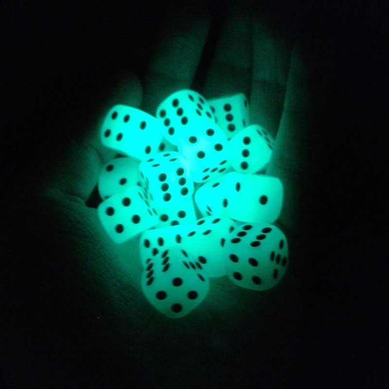 10-Pack  D6 6 Faces Dice Glow  - Board Game Yahtzee ulasan dan harga