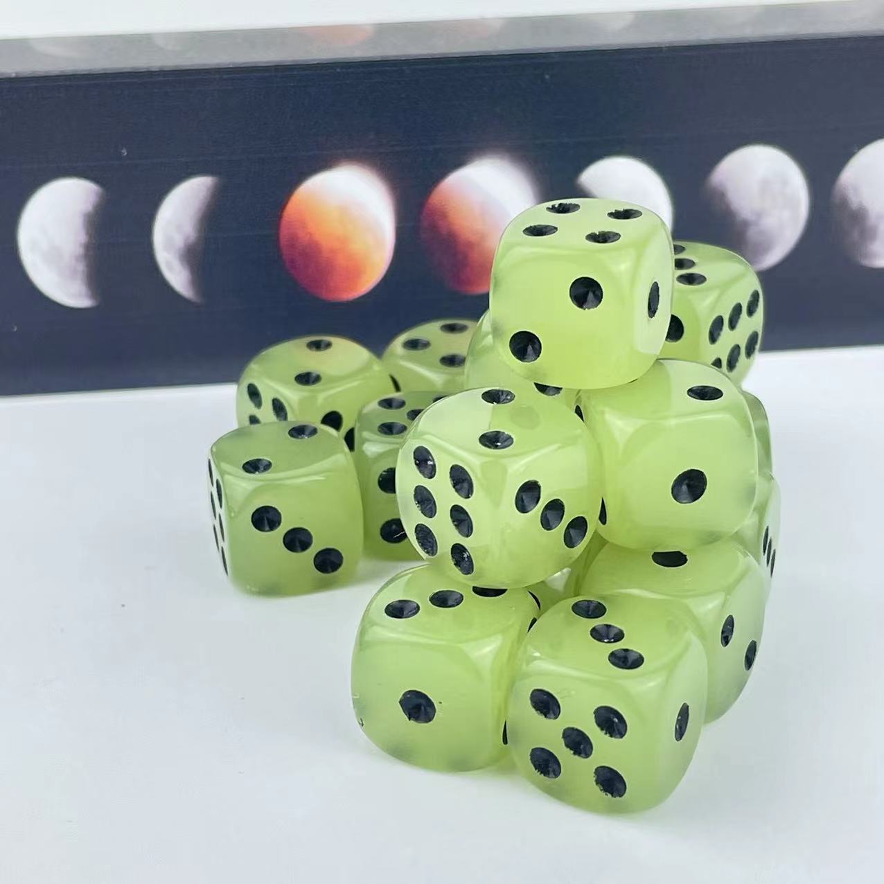 10 Pack 14mm D6 Six Sided Glow - Board Game Yahtzee ulasan dan harga